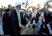 حضور نماینده ولی فقیه در هرمزگان در گلزار شهدای دانش‌آموز میناب
