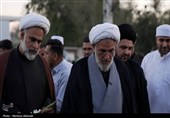حضور نماینده ولی فقیه در هرمزگان در گلزار شهدای دانش‌آموز میناب