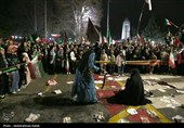 نمایش میدانی دختر ایران