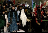 نمایش میدانی دختر ایران
