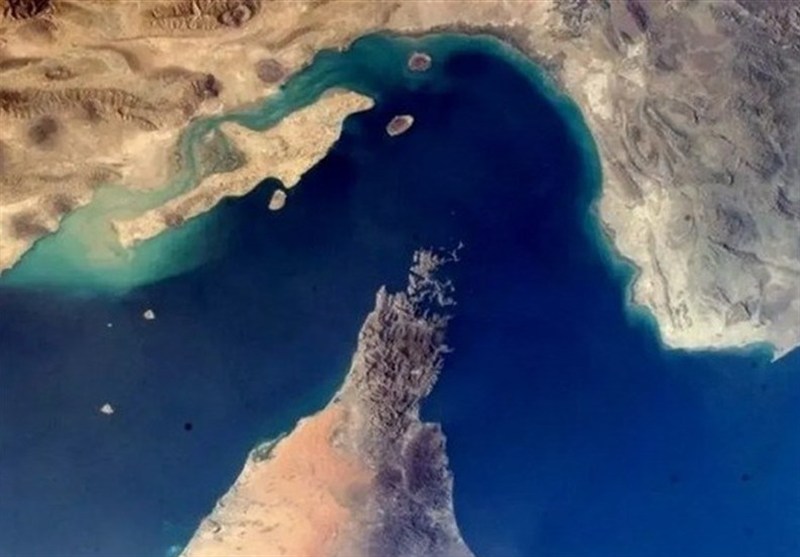 סיפורן של ארבע התוכניות הכושלות של טראמפ לפתיחת מצר הורמוז