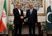 Top Iranian, Pakistani Diplomats Discuss Regional Developments
