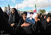 تشییع و تدفین پیکر پاسدار شهید مرتضی وفاپور در گلزار شهدای لارستان