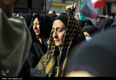 تشییع و تدفین پیکر پاسدار شهید مرتضی وفاپور در گلزار شهدای لارستان