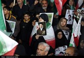 اجتماع خانواده شهدا در حمایت از رهبری و  نیروهای مسلح - همدان