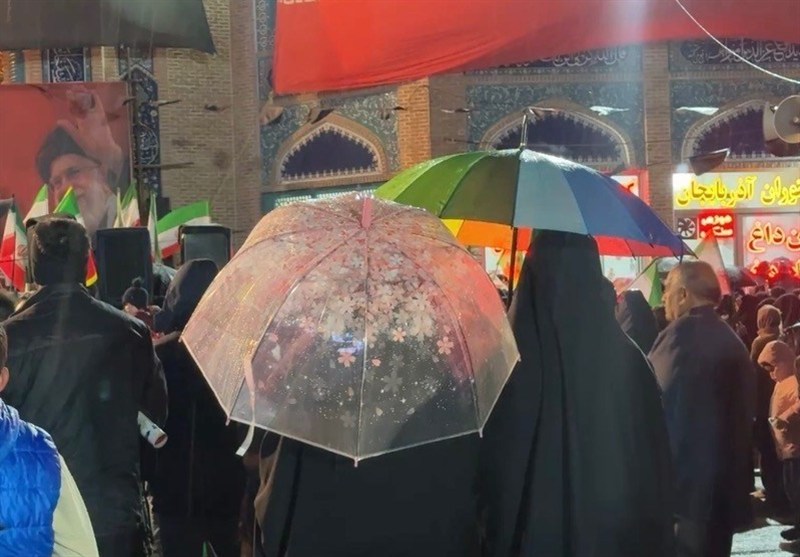 قرار عاشقی اردبیلی‌ها در ایستگاه سی‌وششم؛ زیر بارش رحمت الهی