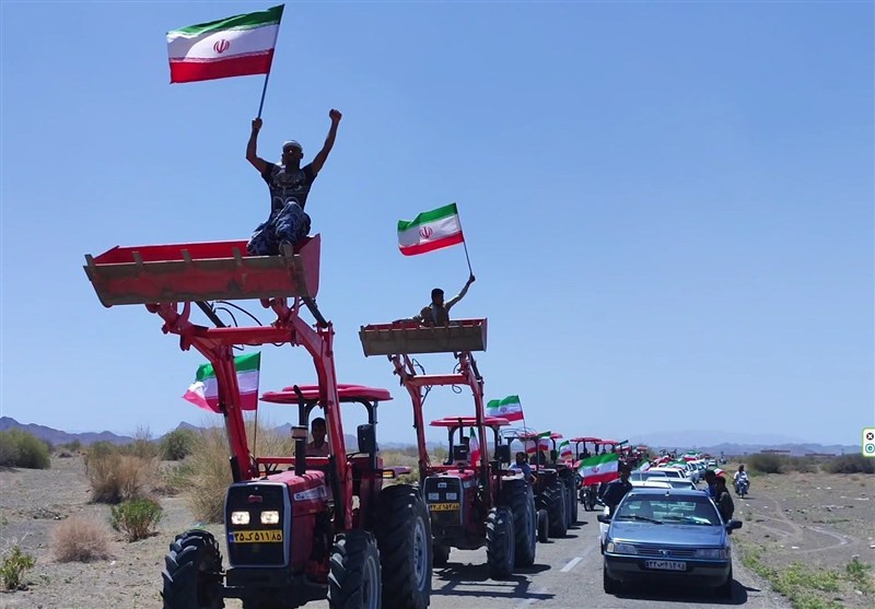 گزارش دیدنی تسنیم از رژه تراکتوری و خودرویی مردم بلوچ