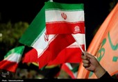 میدان شهدا میزبان شب نشینی عاشقانه مردم اراک