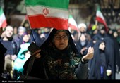 میدان شهدا میزبان شب نشینی عاشقانه مردم اراک