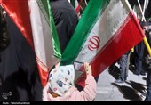 میدان شهدا میزبان شب نشینی عاشقانه مردم اراک