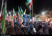 میدان شهدا میزبان شب نشینی عاشقانه مردم اراک