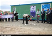 آئین کلنگ زنی پنجمین مدرسه گروه جهادی شهدا با نام «دبستان عشایری شهید آیت الله سیدعلی خامنه ای» در روستای عبدالملکی از توابع بخش روداب شهرستان سبزوار، استان خراسان رضوی