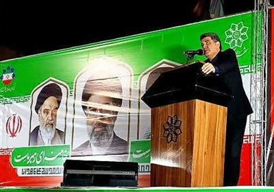 پشت نیروهای مسلح سد عظیمی بنام مردم وجود دارد