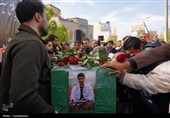 مراسم تشییع پرستار شهید حسین عشقی در مشهد