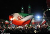 Ночное собрание иранского народа в поддержку лидера и вооруженных сил страны