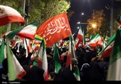 بیرق‌های برافراشته در کرمانشاه
