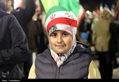 بیرق‌های برافراشته در کرمانشاه