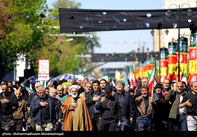مراسم عزاداری چهلمین روز شهادت رهبر انقلاب در تهران - 1