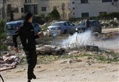 Israeli Forces Abduct 14-Year-Old Palestinian, Injure Five in West Bank Raids