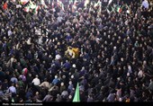حضور حماسی مردم بوشهر در شب اربعین رهبر شهید