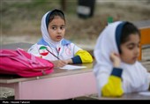 مراسم کاشت 168 اصله نهال به یاد شهدای میناب در کیش