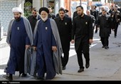 حضور خدام حرم مطهر رضوی در منزل رهبر شهید انقلاب