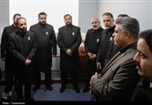 حضور خدام حرم مطهر رضوی در منزل رهبر شهید انقلاب