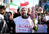 امروز در مراسم عزاداری چهلمین روز شهادت رهبر انقلاب در تهران طیف های مختلفی از مردم عزادار و پیروان راه امام شهیدشان حضور داشتند