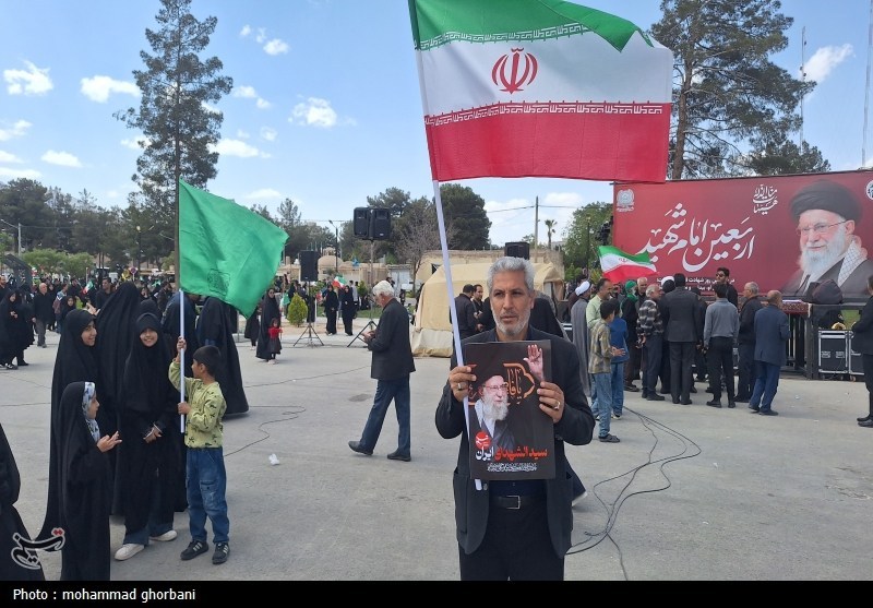 و خواستم که تو را بیکرانه بنویسم...