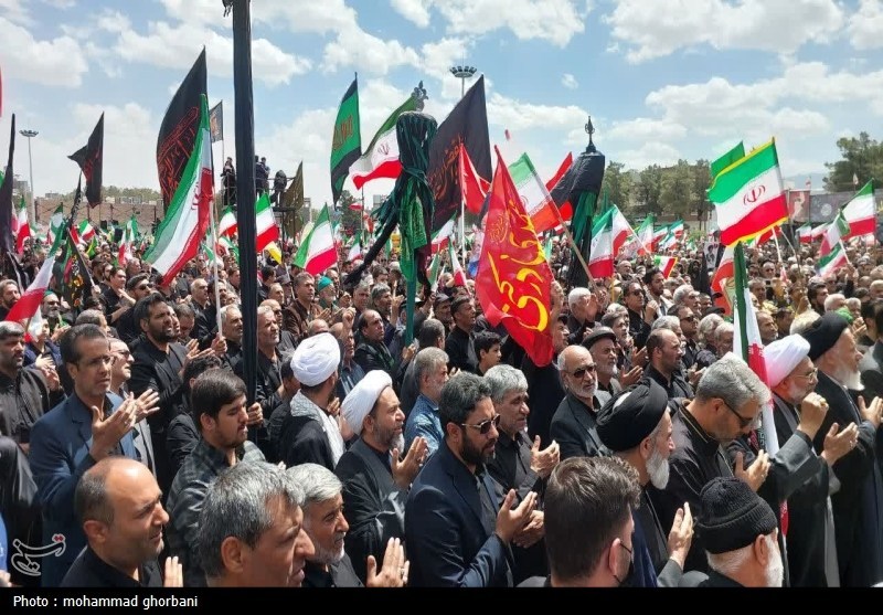 مردم پای کار نظام وانقلاب هستند