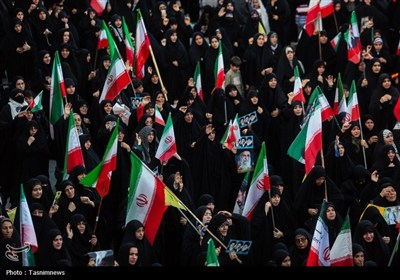 لبیک مردم قم به فرمان رهبر انقلاب