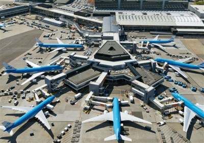 مسافران هوایی کی منتظر بلیت ارزان باشند؟