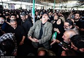 تشییع پیکر شهید 10 ماه به همراه خانواده