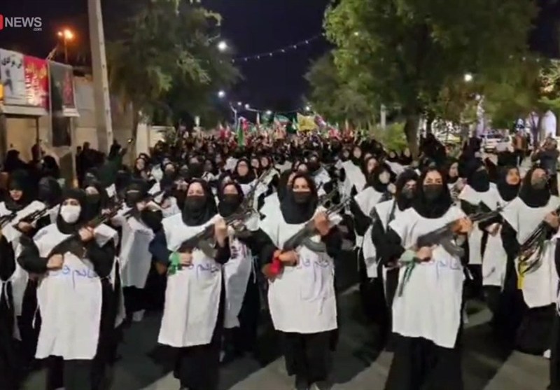 خروش شیرزنان اندیمشکی در بیعت با علمدار سوم انقلاب