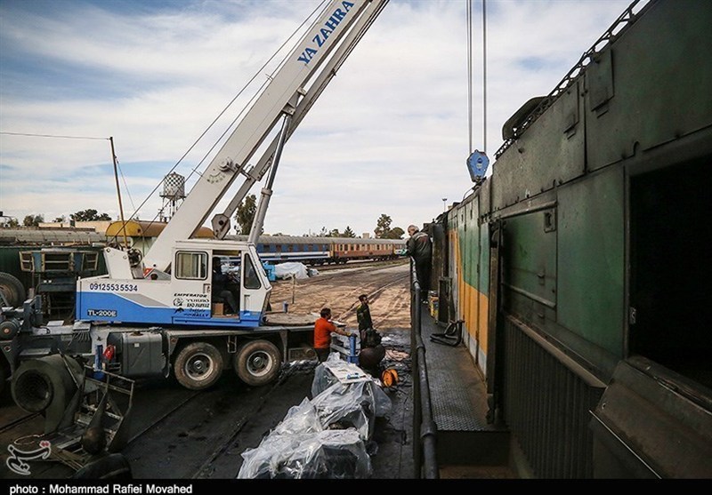 Iranian Engineers Display Ingenuity in Repairing Bombed Railroad Network