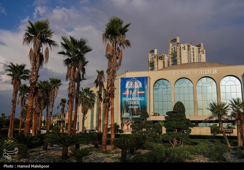 مذاکرات فشرده سه‌جانبه ایران و آمریکا در پاکستان؛ ادامه رایزنی‌ها در نهمین ساعت