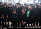 آئین وداع با پیکر پنج  شهید جنگ رمضان در حرم مطهر رضوی