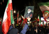 مردم کاشان همچنان پای کار انقلاب/حضور مردم به موج چهل و سوم رسید+فیلم