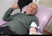 نذر خون مردم اردبیل در سوگ «قائد امت» و روزهای سخت جنگ