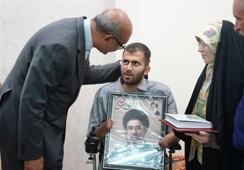 حسین محمدی قهرمانی که با قطع دو دست و دو پا لرزه بر تن استکبار انداخت اخبار استان کرمانشاه ,