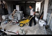 گروه‌های جهادی پای کار بازسازی خانه های آسیب دیده در جنگ