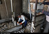 گروه‌های جهادی پای کار بازسازی خانه های آسیب دیده در جنگ