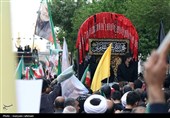 اجتماع صادقیون در میدان شهدای مشهد؛ تشییع پیکر 2 شهید