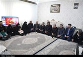 تقدیر استاندار اردبیل از صبر خانواده شهدای جنگ رمضان گرمی