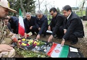 تقدیر استاندار اردبیل از صبر خانواده شهدای جنگ رمضان گرمی