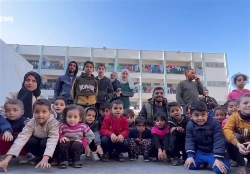 يوم الطفل الفلسطيني ... بين مطرقة العمل القسري وسندان النزوح الموحش