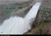 بزرگترین سد ایران لبریز از آب؛ سد آزاد به نقطه خروش رسید+فیلم