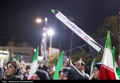 اجتماع بوشهری‌ها در موج 46 و معرفی چهره برتر هنر انقلاب اسلامی استان