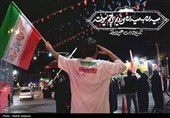 یک میدان، یک نصف‌جهان
