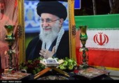 یک میدان، یک نصف‌جهان